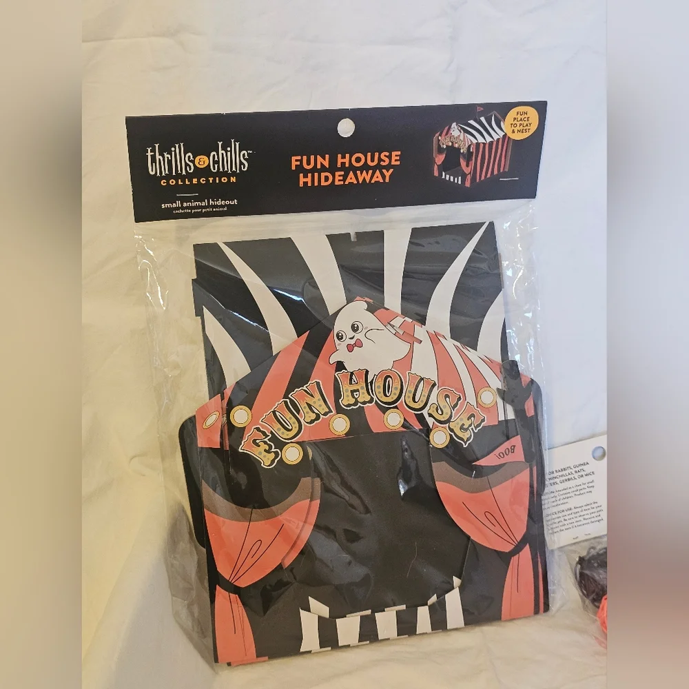 Fun House Hideaway with Willow Balls - Black and Orange